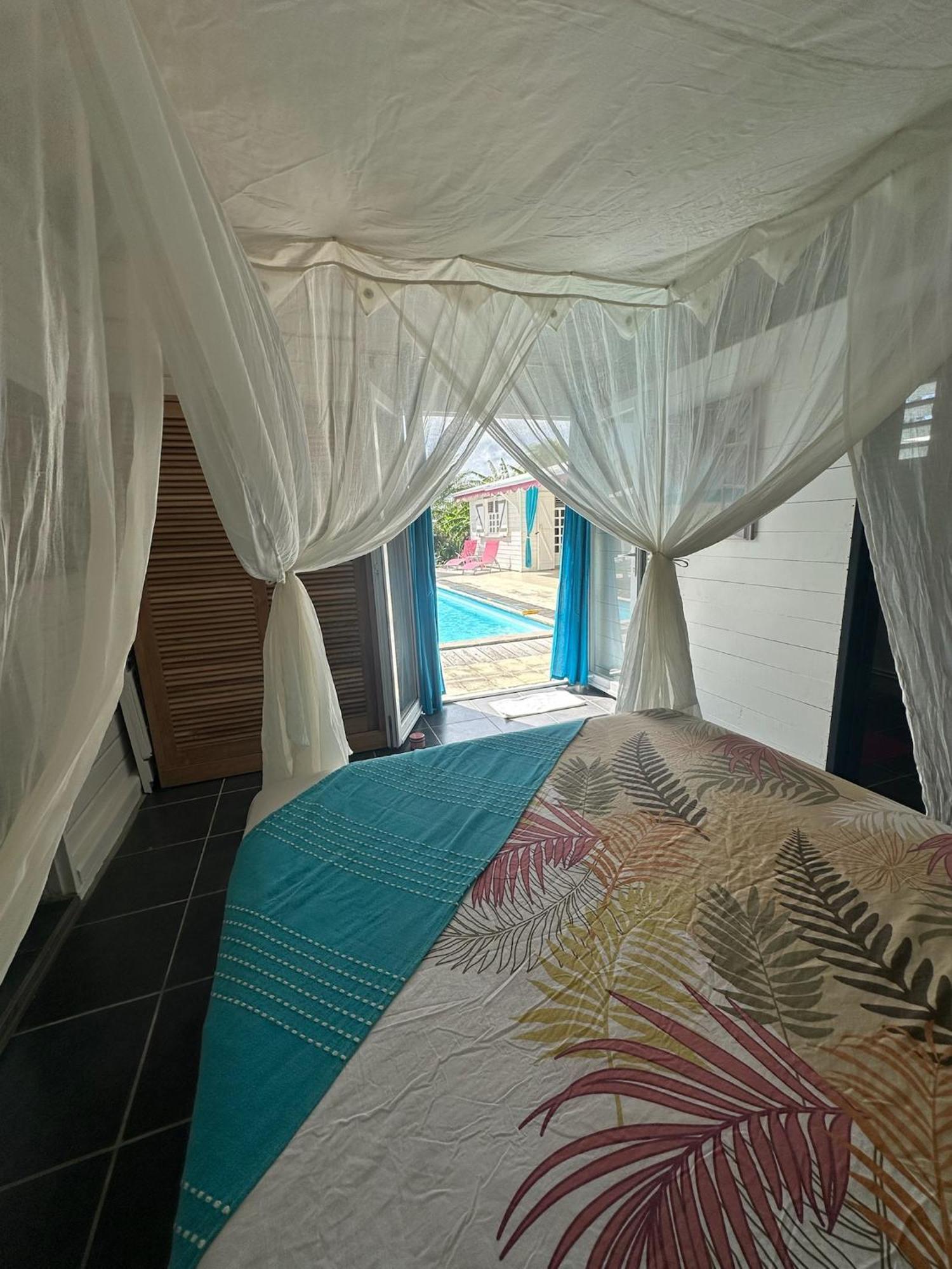 Au Bel'Vue Chez Sandrine "Gite & Chambre D'Hotes" Le Moule Εξωτερικό φωτογραφία
