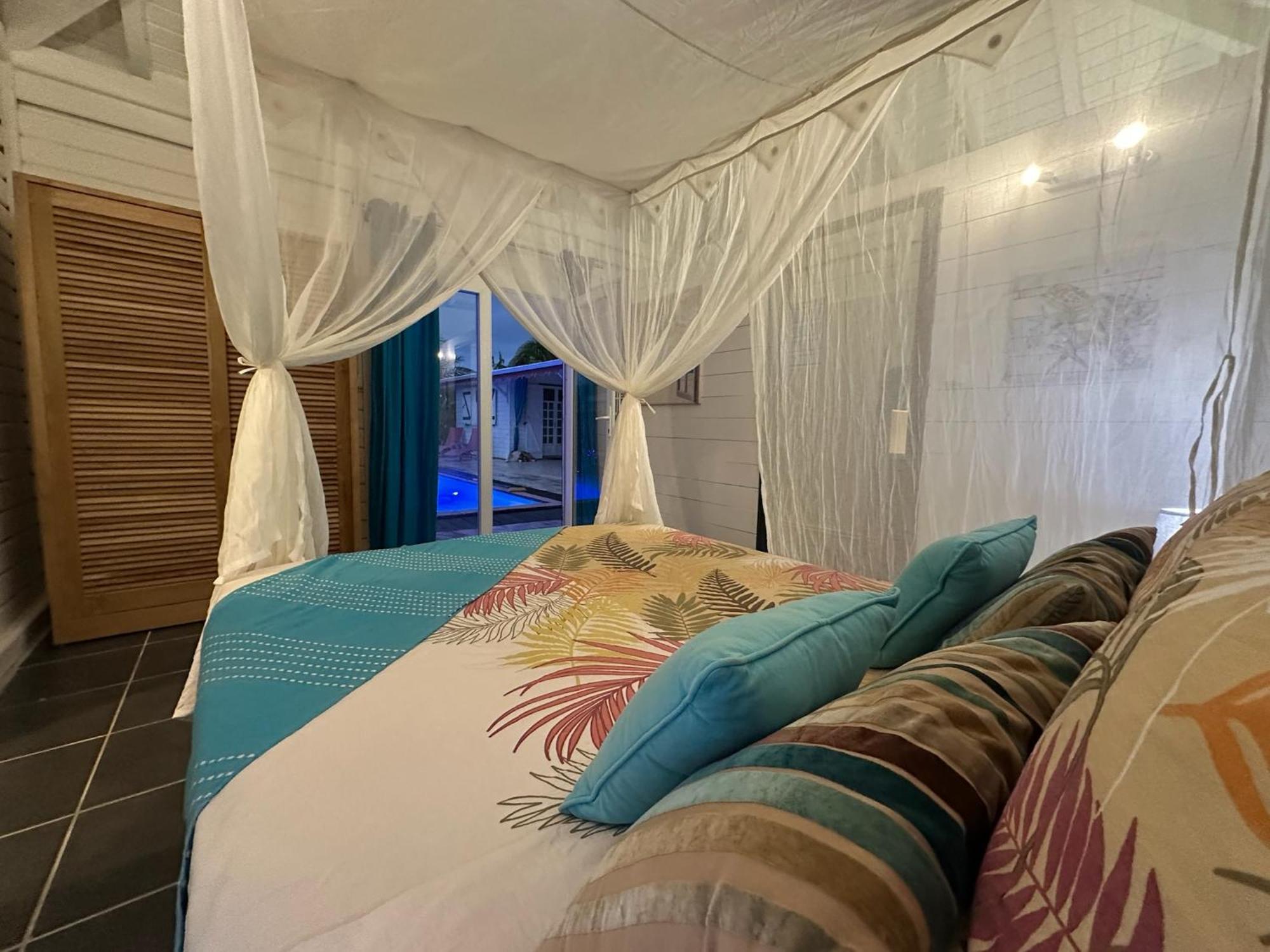 Au Bel'Vue Chez Sandrine "Gite & Chambre D'Hotes" Le Moule Εξωτερικό φωτογραφία