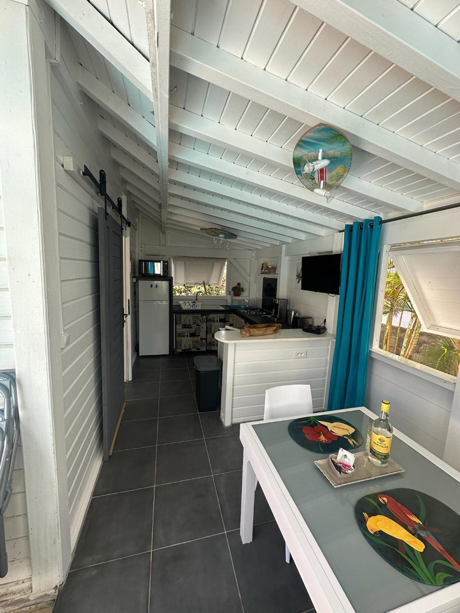 Au Bel'Vue Chez Sandrine "Gite & Chambre D'Hotes" Le Moule Εξωτερικό φωτογραφία